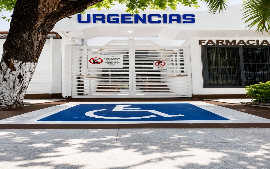 2.- Entrada de ambulancias y Urgencias